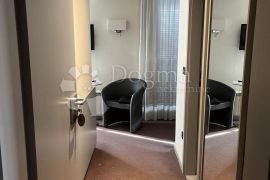 Hotel u srcu Istre s prekrasnim pogledom na prirodu, Pazin, Propriedade comercial