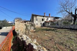 Stara kamena kuća u Valturi, Ližnjan, Kuća