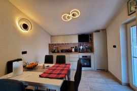 OPATIJA KUĆA 200m2 s PREDIVNIM POGLEDOM NA MORE !!, Opatija, Casa