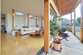 Luksuzna vila u Šestinama, 560 m², Podsljeme, Haus