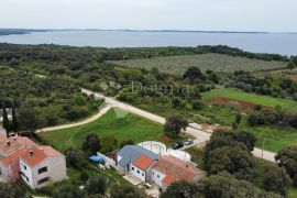 Adaptirani restoran s pogledom na Brijune, Vodnjan, Εμπορικά ακίνητα