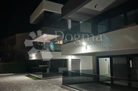 Kožino, luksuzni stan - 30 m od mora, namješten!, Zadar - Okolica, Appartement