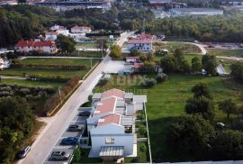 ISTRA, POREČ  - Moderna kuća u nizu 2 km od mora, Poreč, House