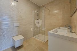 Prilika! Novigrad, stan u prizemlju 500 m od mora!, Novigrad, Apartamento