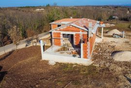 Poreč, okolica, prilika za investicuju interesantna kuća u izgradnji!, Poreč, House