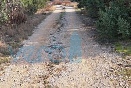 Šilo, otok Krk, poljoprivredno zemljište 330m do plaže i mora, prodaja, Dobrinj, Terrain