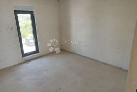 ROGOZNICA- LUKSUZNI PENTHOUSE PORED PLAŽE, Rogoznica, Διαμέρισμα