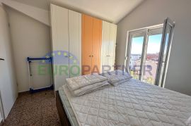 Stan s pogledom na MORE, 500m od plaže, Poreč, Poreč, Apartamento