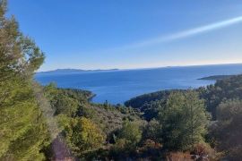 Poljoprivredno zemljište sa kamenom kućicom, uvala Gršćica na otoku Korčula, Blato, Γη