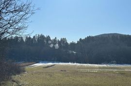 ZEMLJIŠTE NADOMAK PERUŠIČA U PRIRODI 11035M2 GRAĐEVINDKO !!, Perušić, Terrain