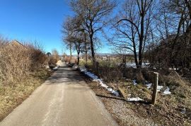 ZEMLJIŠTE NADOMAK PERUŠIČA U PRIRODI 11035M2 GRAĐEVINDKO !!, Perušić, Land