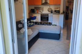 APARTMAN SA VRTOM I KONOBOM, Malinska-Dubašnica, Appartamento