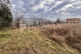 Istra, Buje - građevinsko zemljište 1335 m2 - pogled na more i zelenilo, Buje, Land