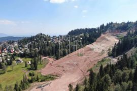 Vikendica Jahorina naselje Šator top lokacija u neposrednoj blizini staze i šestosjeda Snježna dolina, Pale, Casa