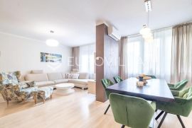 Zagreb, Jarun, moderan potpuno namješten trosoban stan NKP 79 m2, Zagreb, Daire