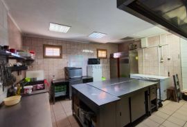 Restoran-seosko imanje-smještajni objekt 360 m2+30.000 m2, Jalžabet, Immobili commerciali