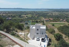 Luksuzna kuća Pakoštane (VRANA) vrhunski pogled, Pakoštane, Casa