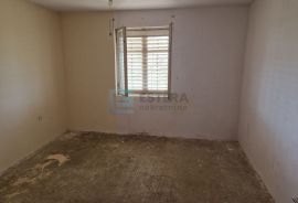 Kuća prodaja Vrana 260 m2, Pakoštane, Casa