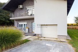 Kuća prodaja Križevci 220 m2, Križevci, Casa