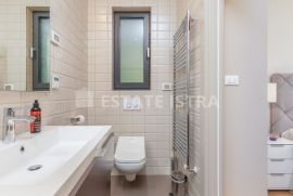 Fažana, luksuzna kuća sa bazenom - 100 m od mora, Fažana, House