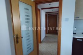 Prekrasan dvosoban stan od 65 m2 sa pogledom na more, Ližnjan, Flat