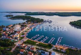 Izuzetno atraktivno građevinsko zemljište u Medulinu, Medulin, Land