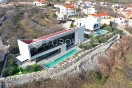 Krk, Vrbnik, jedinstvena villa 240 m2 na zemljištu 800 m2, Vrbnik, Ev