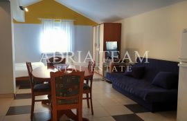 VILA SA 7 APARTMANA, POGLED NA MORE - DIKLO, ZADAR, Zadar, Дом