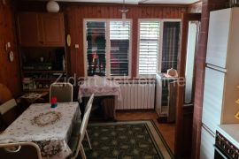 Sopot, Popović, vikend kuća na prodaju 150m2, Sopot, House