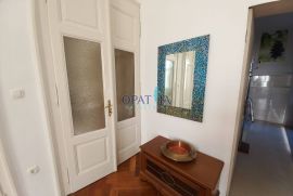 Opatija, centar, etaža za najam, Opatija, Appartment