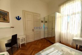 Opatija, centar, etaža za najam, Opatija, Appartement