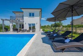 Moderna villa za odmor, Poreč,okolica, Istra, Poreč, Maison