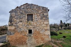 ISTRA, MOTOVUN, OKOLICA - Dvije kuće za adaptaciju s dvorištem, Motovun, Kuća