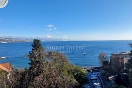 OPATIJA - CENTAR, stan 1. red do mora s terasom, Opatija, Appartment