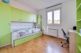 Prodaja stana u zgradi novije gradnje na Rujevici 3S+DB  95.54 M2, Rijeka, Kвартира