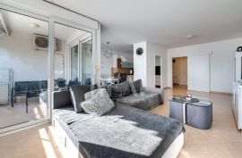 Prodaja stana u zgradi novije gradnje na Rujevici 3S+DB  95.54 M2, Rijeka, Apartamento