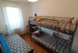 Jednoiposoban stan 50 m, 4 sprat CG MP Kamenjar, Sremska Mitrovica, Appartement