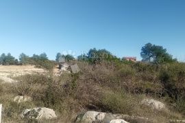 VODICE GRAĐEVINSKO ZEMLJIŠTE 701 m2  U MIRNOM DIJELU, Vodice, Land