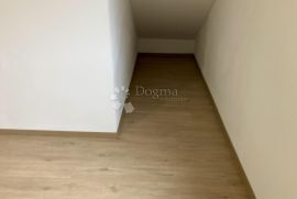 STAN U NOVOGRADNJI BLIZU MORA, Novigrad, Wohnung