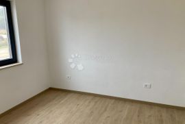 STAN U NOVOGRADNJI BLIZU MORA, Novigrad, Wohnung