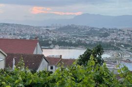 Kuća  sa predivnim pogledom u Strožancu, Split-Dalmacija!, Podstrana, Kuća