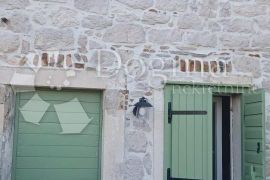 Otok Iž Adaptirana kamena kuća, 60m od mora, Zadar - Okolica, بيت
