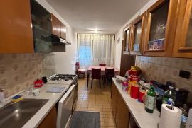 Obiteljski stan na odličnoj poziciji, Rijeka, Διαμέρισμα