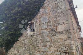 Šarmantna starina u srcu Istre / Barban, Barban, Kuća