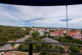 BRODARICA- MEDITERANSKA VILLA S BAZENOM I POGLEDOM, Šibenik - Okolica, House