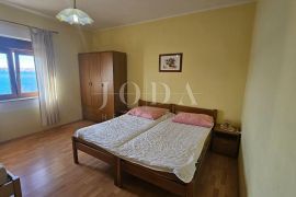 Lukovo Šugarje kuća na samom moru, Karlobag, House