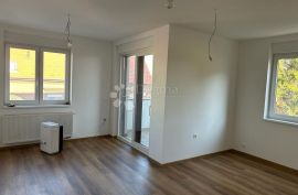 Useljiva novogradnja!!, Varaždin, Appartement