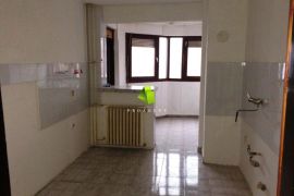 Odličan trosoban stan na Bulevaru Nemanjića ID#4408, Niš-Mediana, Appartement