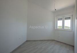 Kuća, 4 apartmana, pogled more, Medulin, Premantura, Medulin, بيت