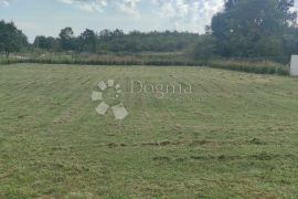 Građevinsko Zemljište s Dozvolom za Kuću s Bazenom, Barban, Land